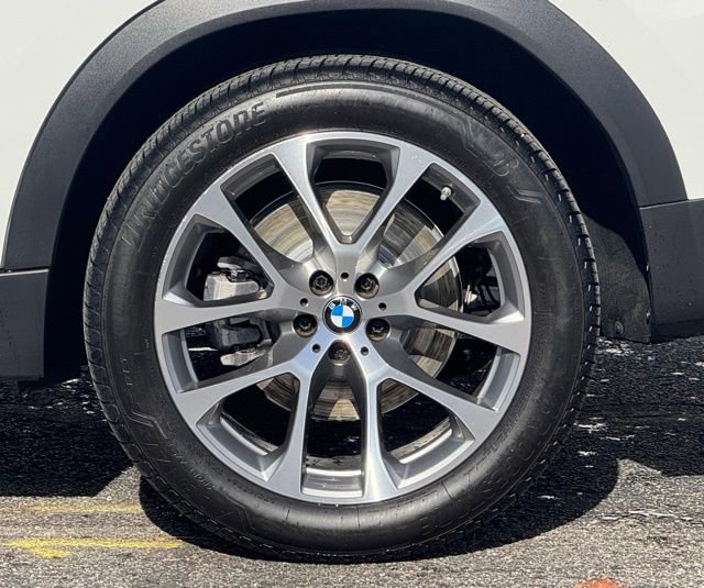 Used 2023 BMW X6 xDrive40i w/ Premium Package image 4