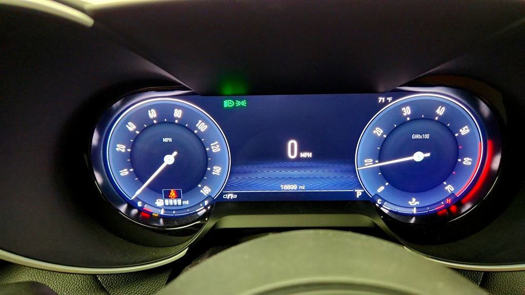 Used 2024 Alfa Romeo Giulia Ti AWD/4WD image 15