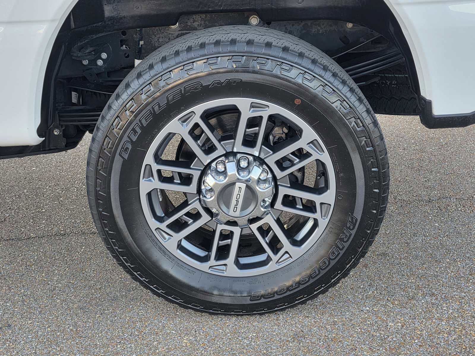 Used 2024 Ford F350 Limited w/ FX4 Off-Road Package image 52