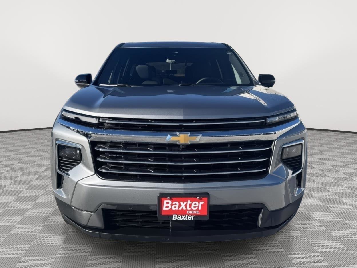 Used 2025 Chevrolet Traverse LT w/ Enhanced Driving Package image 5