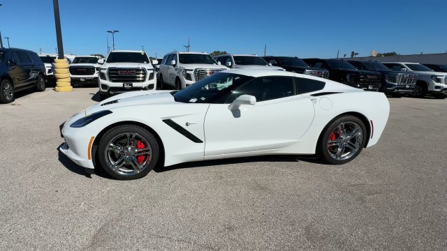 Used 2017 Chevrolet Corvette Stingray Coupe w/ 1LT RWD image 6