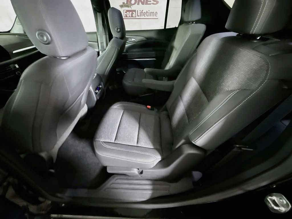 Used 2024 Chevrolet Traverse LT w/ Enhanced Driving Package AWD/4WD image 26