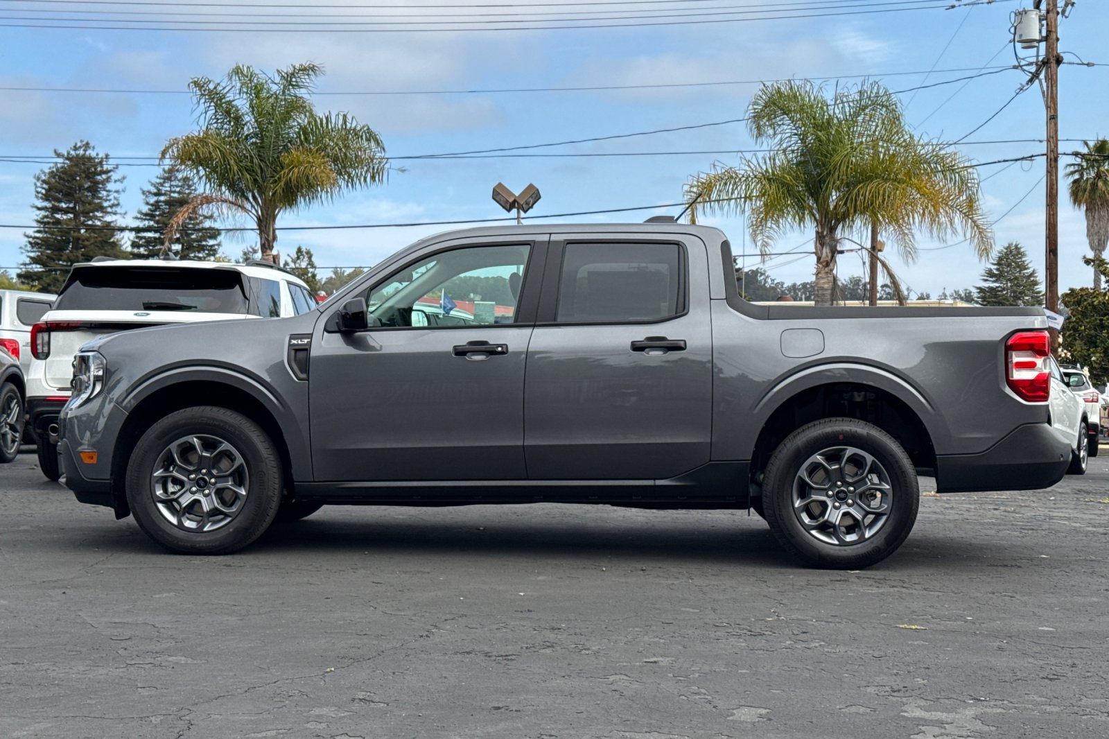 New 2026 Ford Maverick XLT w/ XLT Luxury Package FWD image 7