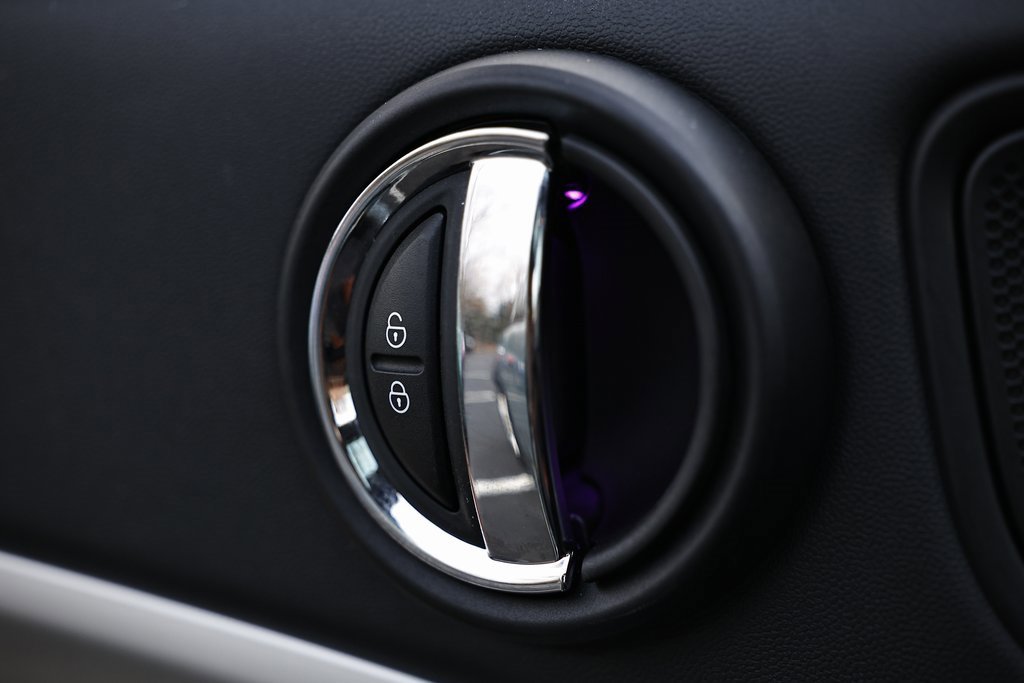 Used 2023 MINI Cooper Countryman SE w/ Signature Upholstery Package image 16