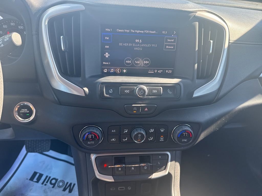 Used 2023 GMC Terrain SLE w/ Driver Convenience Package image 15