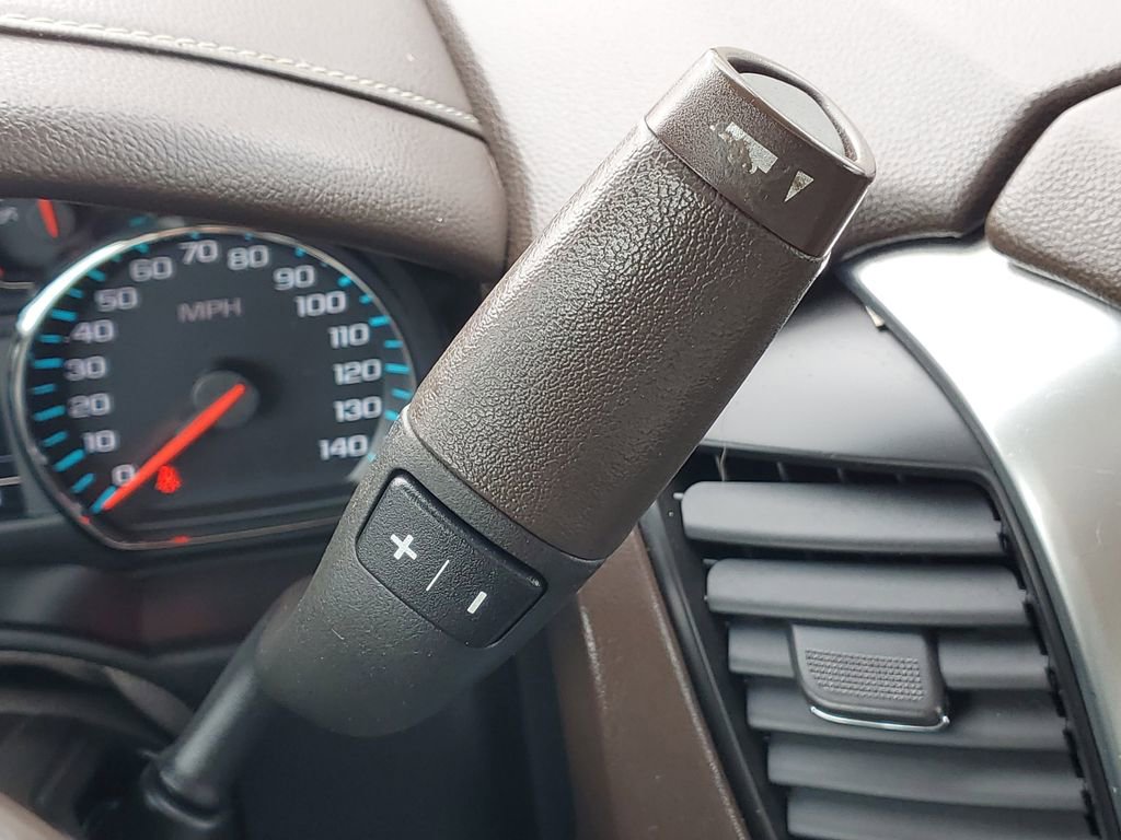 Used 2016 Chevrolet Suburban LTZ image 26