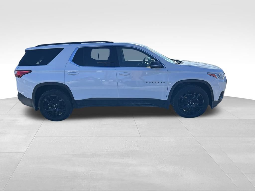 Used 2021 Chevrolet Traverse LT w/ LPO, Blackout Package image 8