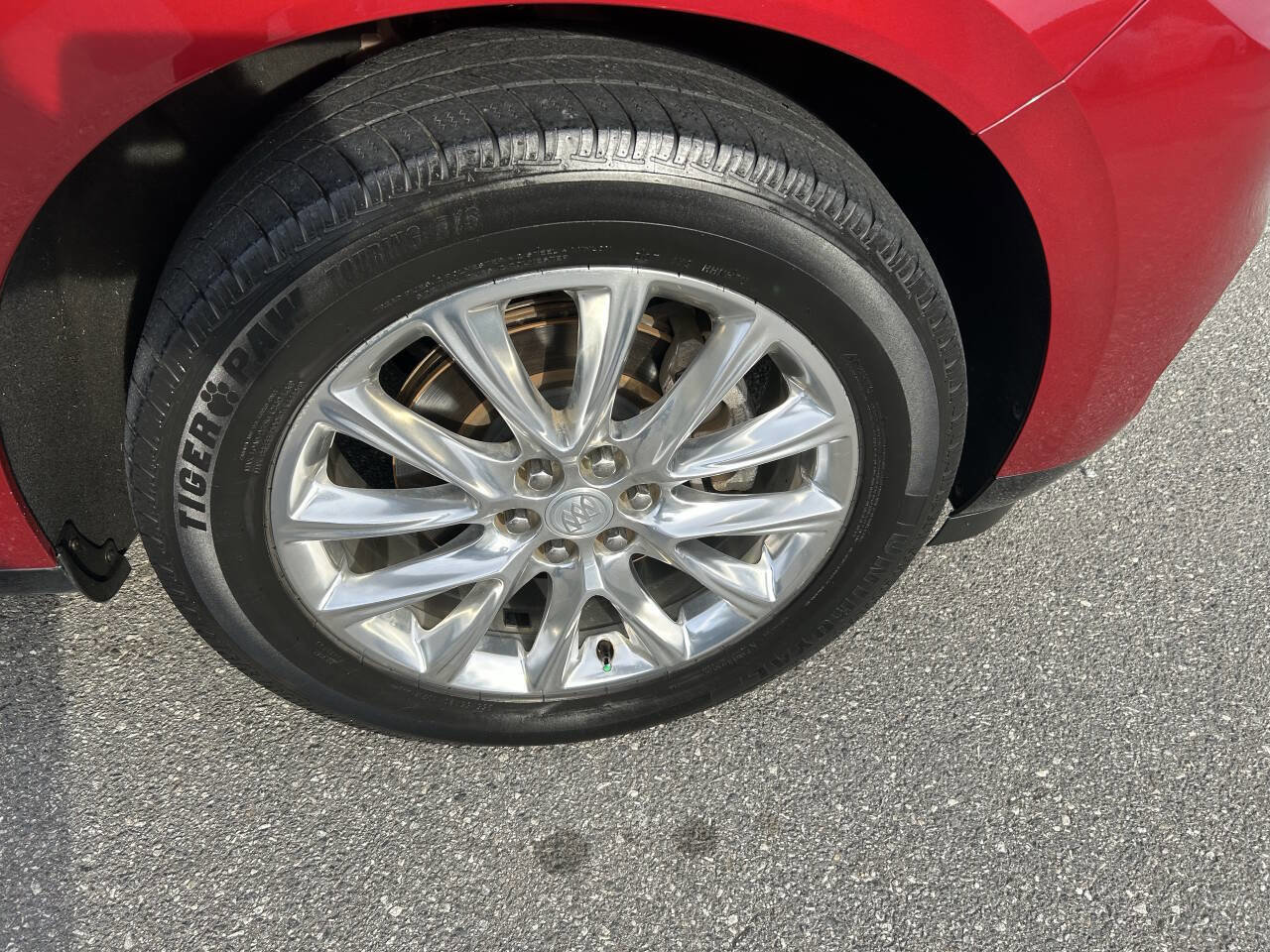 Used 2018 Buick Enclave Premium w/ Experience Buick Package image 14