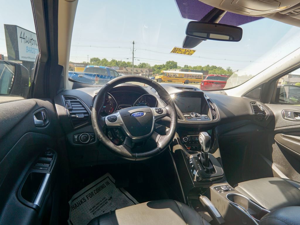 Used 2016 Ford Escape Titanium AWD/4WD image 14