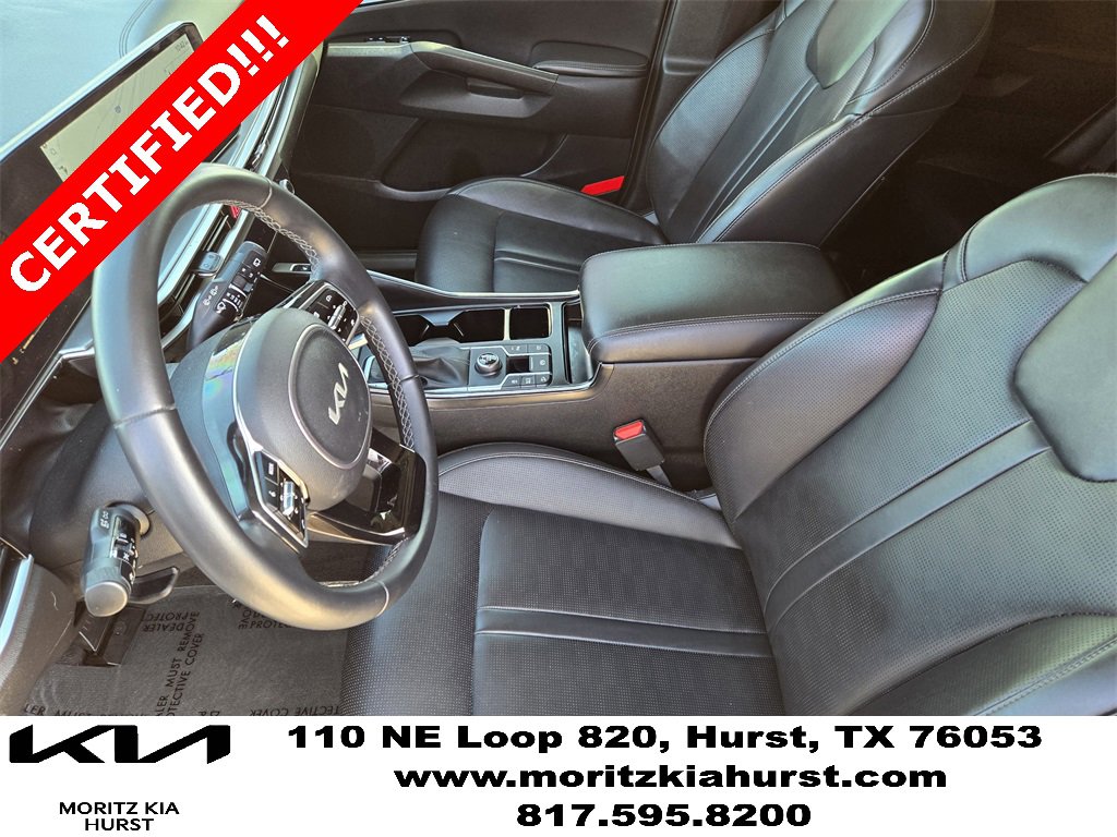 Certified 2024 Kia Sorento EX w/ Panoramic Sunroof Package image 18