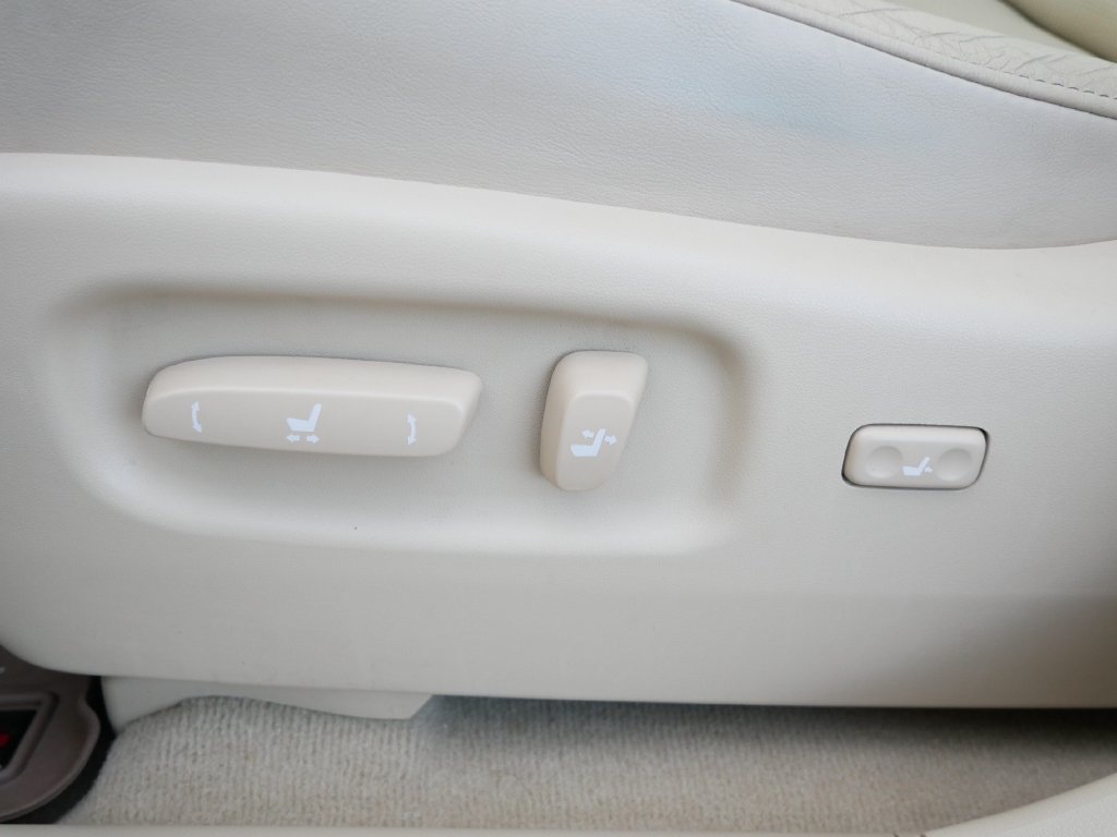 Used 2013 Lexus RX 350 AWD w/ Navigation Pkg image 17