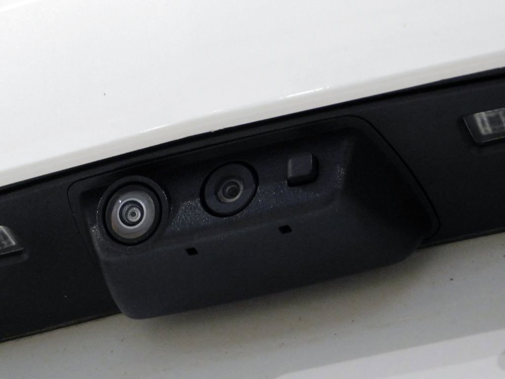 Used 2024 Cadillac Escalade ESV Sport w/ LPO, ONYX Package image 90