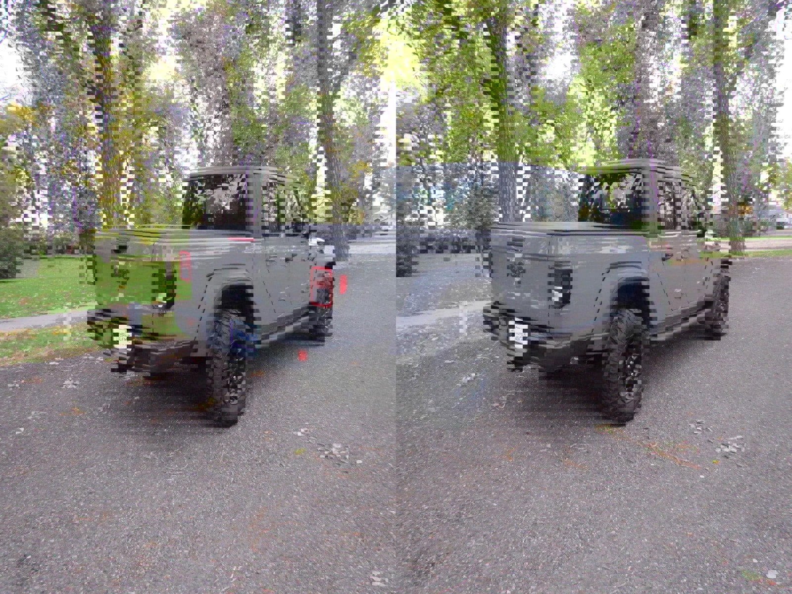 Used 2023 Jeep Gladiator Sport w/ Trailer Tow Package image 5