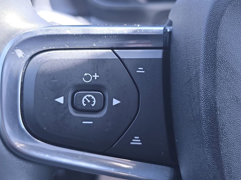 Used 2023 Volvo C40 P8 Recharge Ultimate image 19