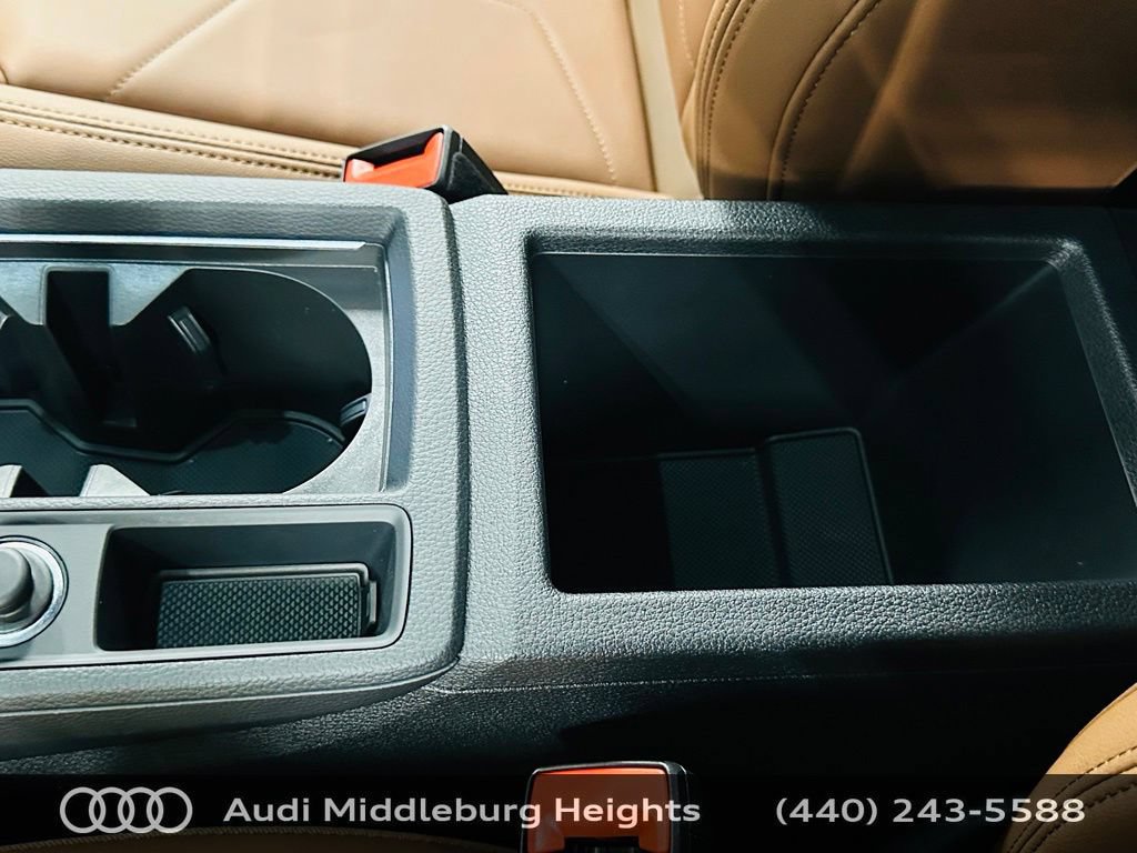 Certified 2025 Audi Q3 2.0T Premium Plus w/ Premium Plus Package AWD/4WD image 23