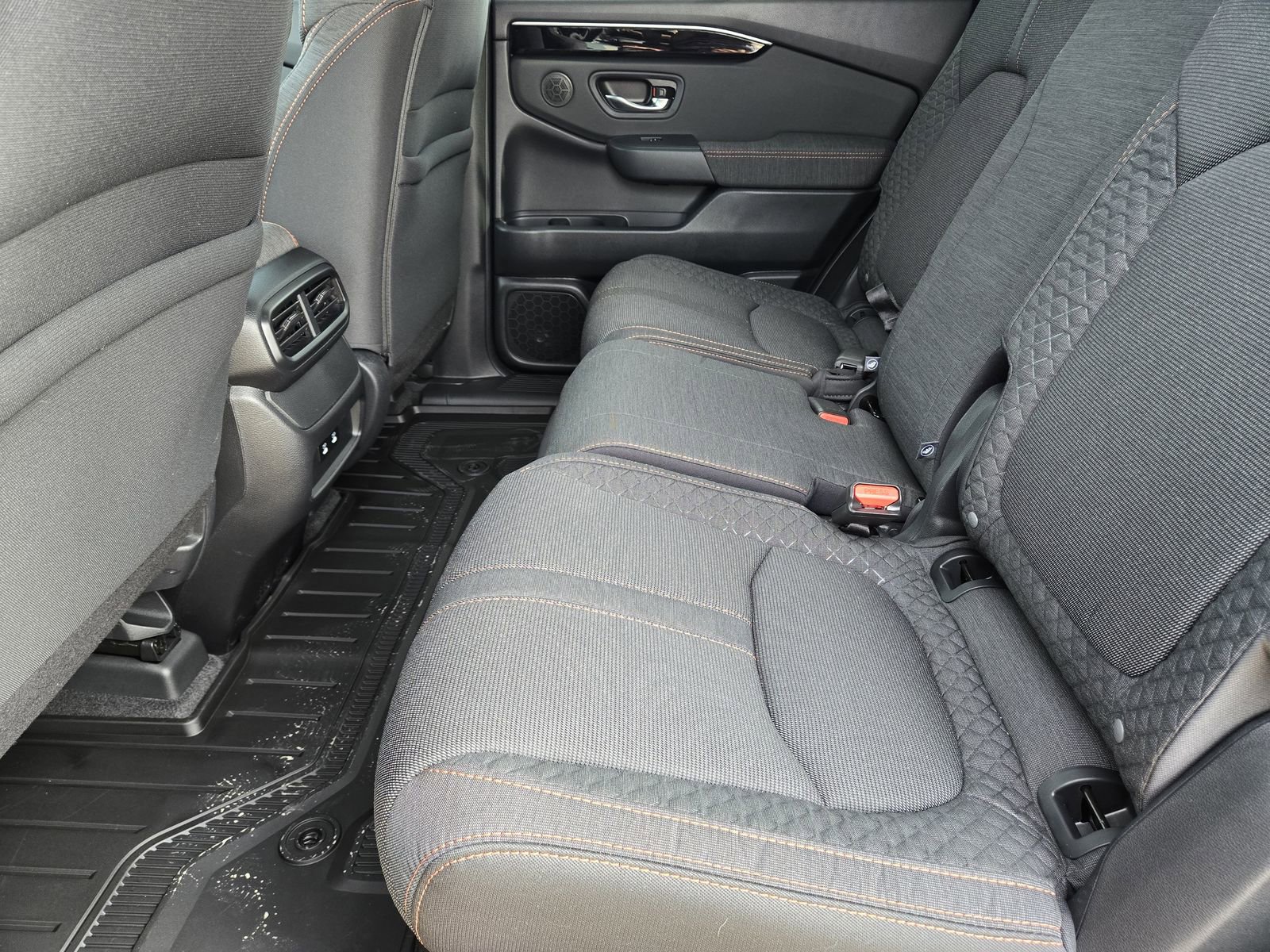 New 2026 Honda Pilot Sport image 24