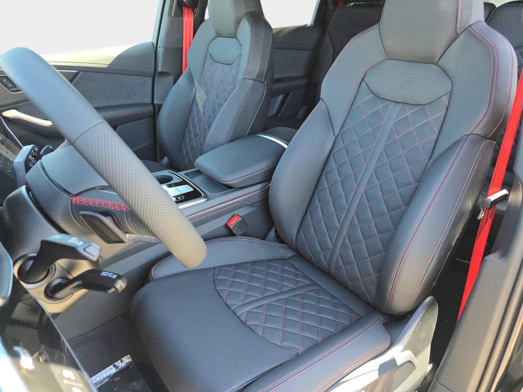 New 2026 Audi SQ7 Prestige AWD/4WD image 16