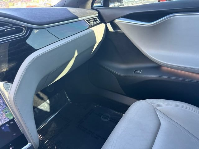 Used 2016 Tesla Model S AWD image 16
