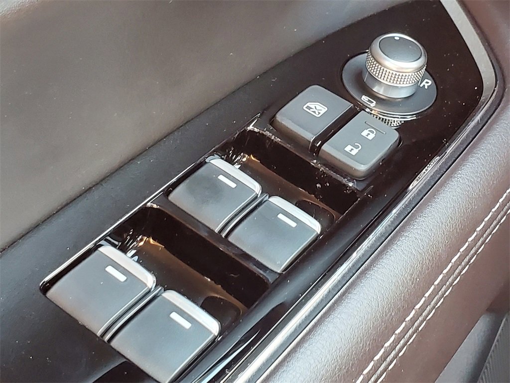 New 2025 MAZDA CX-5 Signature image 17