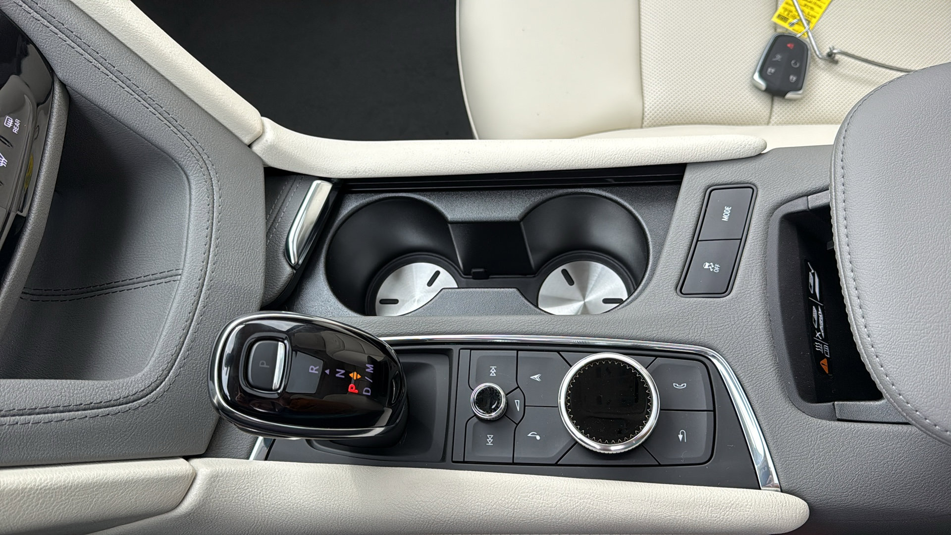 New 2026 Cadillac XT5 Premium Luxury w/ LPO, Floor Liner Package image 25