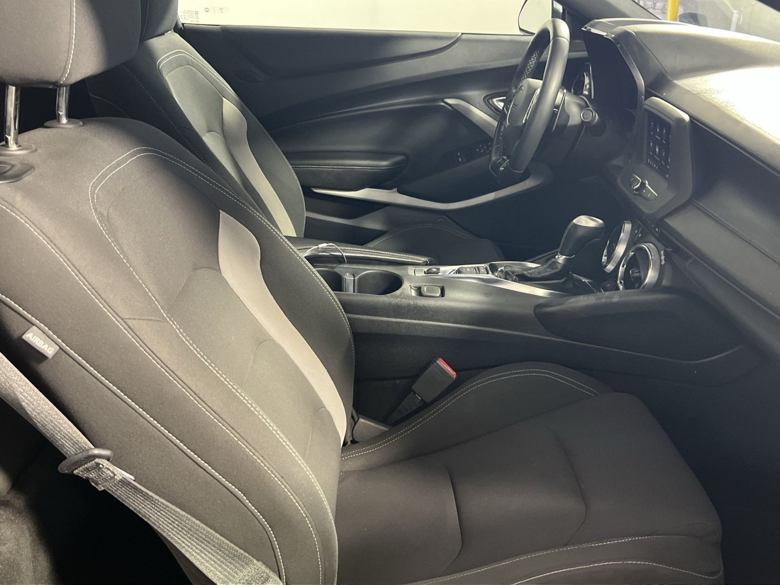 Used 2021 Chevrolet Camaro LT RWD image 28