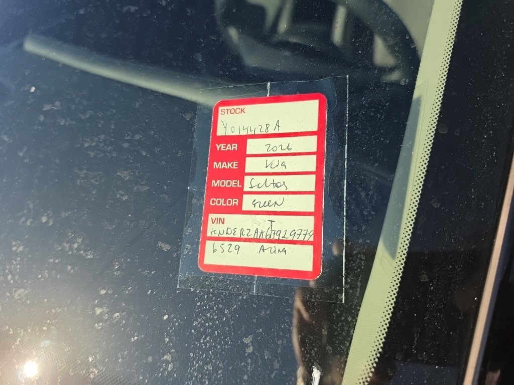Used 2026 Kia Seltos EX FWD image 10