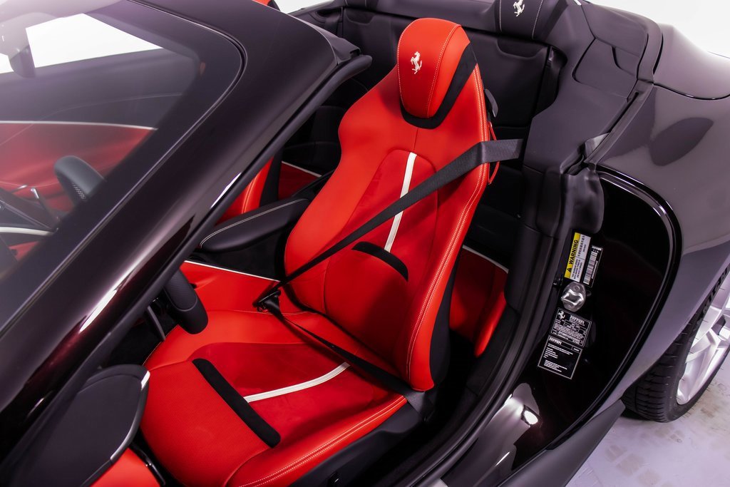 Certified 2024 Ferrari Roma Spider image 6