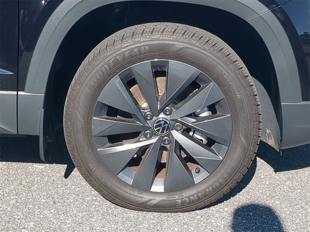 Used 2023 Volkswagen Taos S image 10