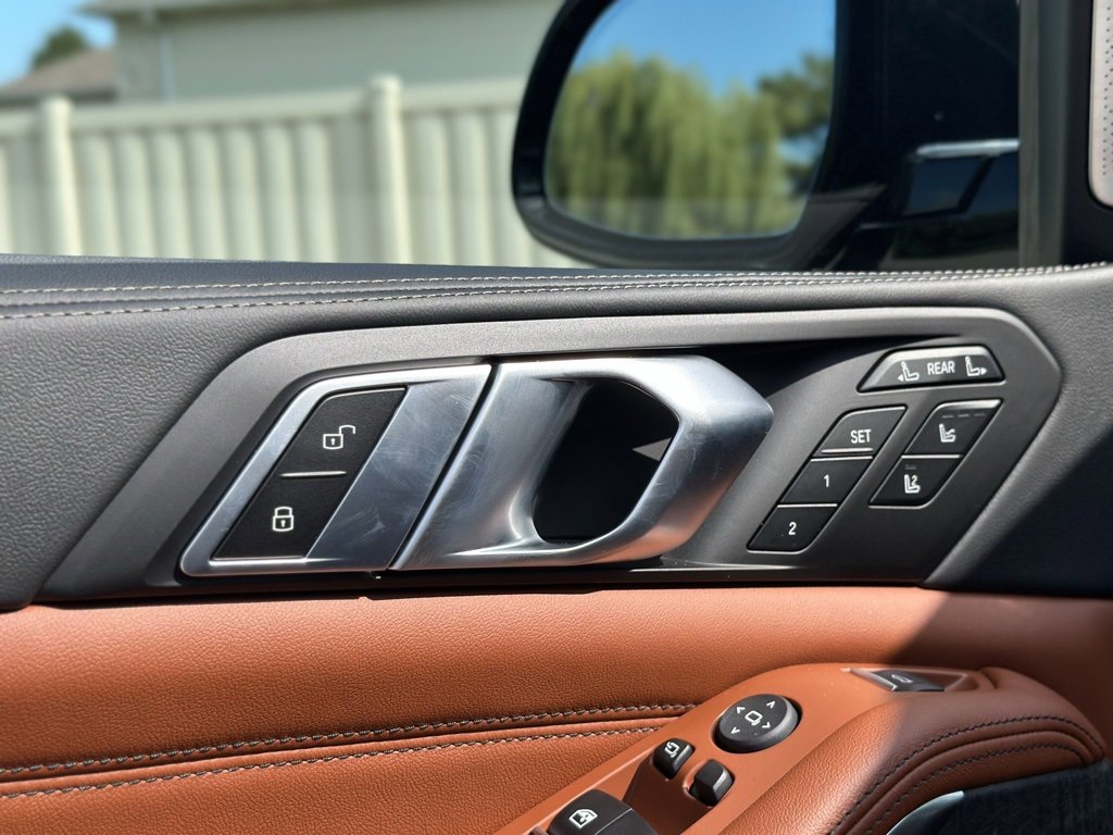 New 2026 BMW ALPINA XB7 image 22
