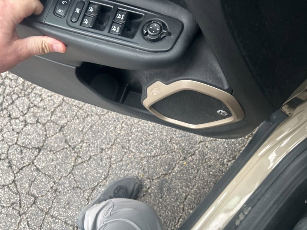 Used 2016 Jeep Renegade 75th Anniversary AWD/4WD image 22