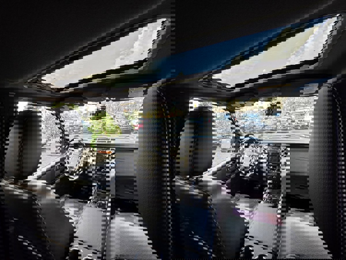 Used 2014 Ford Expedition Limited w/ Equipment Group 301A AWD/4WD image 13