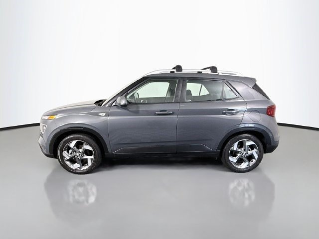 Used 2024 Hyundai Venue SEL FWD image 6
