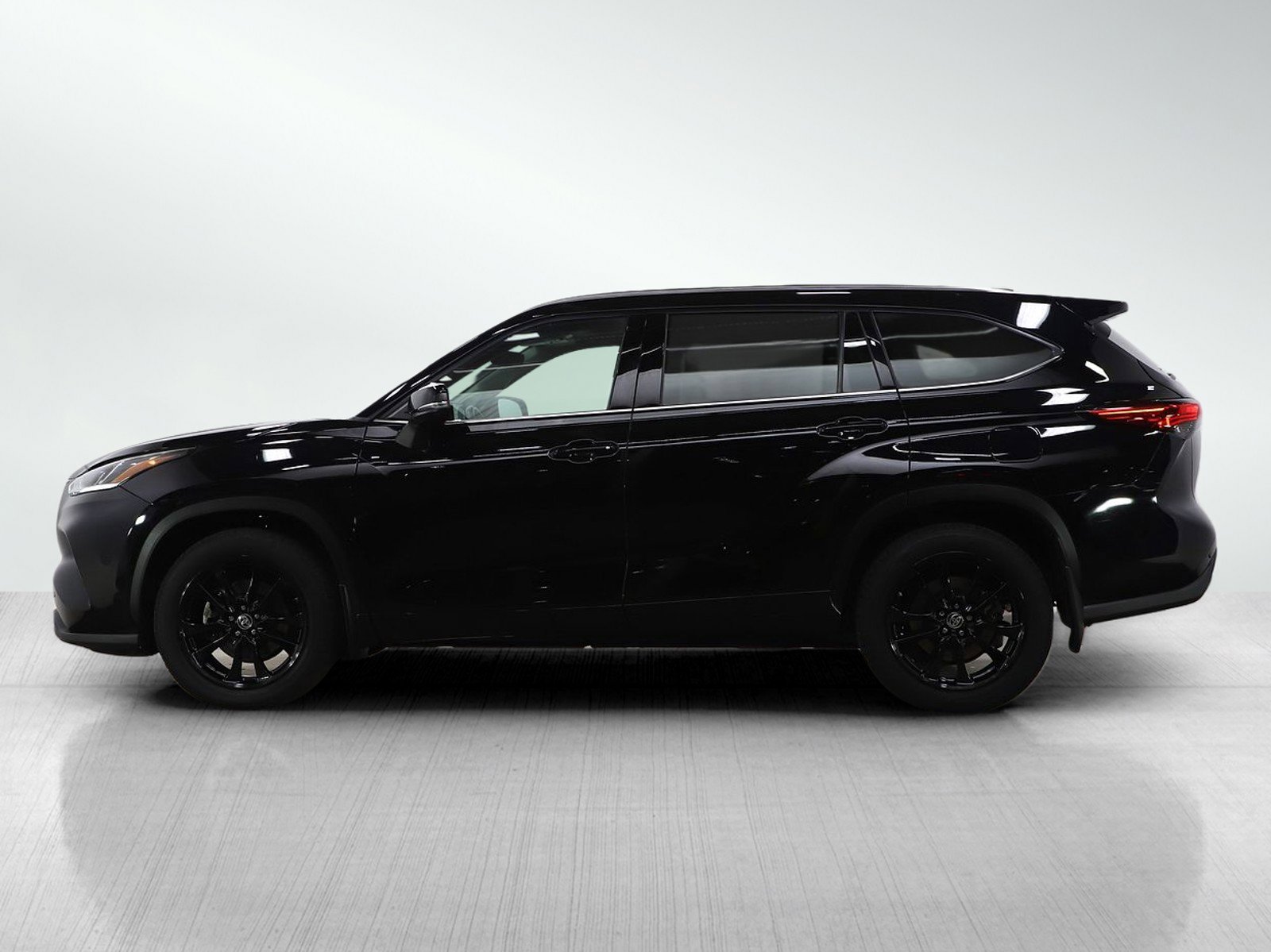 Used 2020 Toyota Highlander Limited image 2