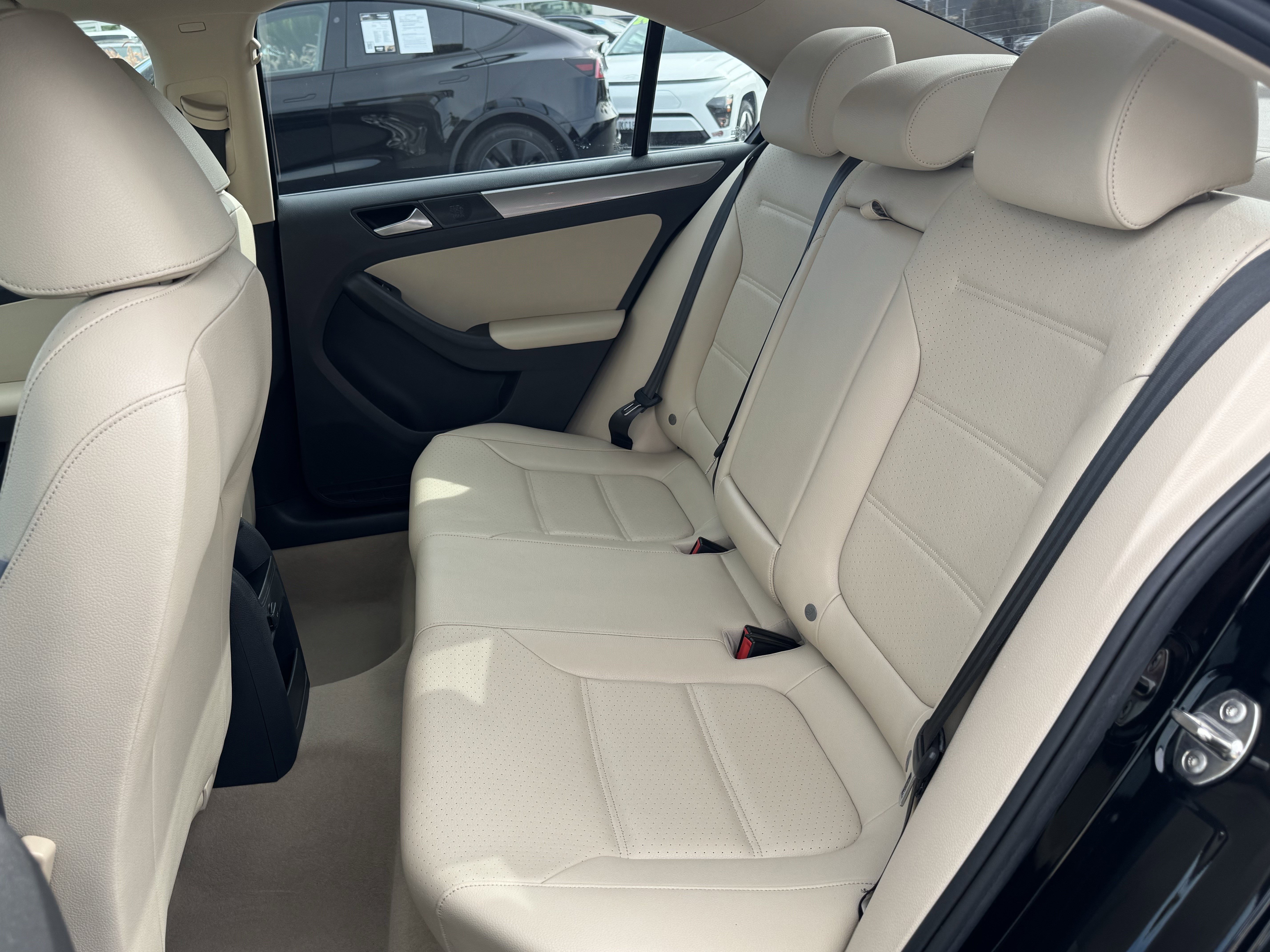 Used 2015 Volkswagen Jetta SE image 33