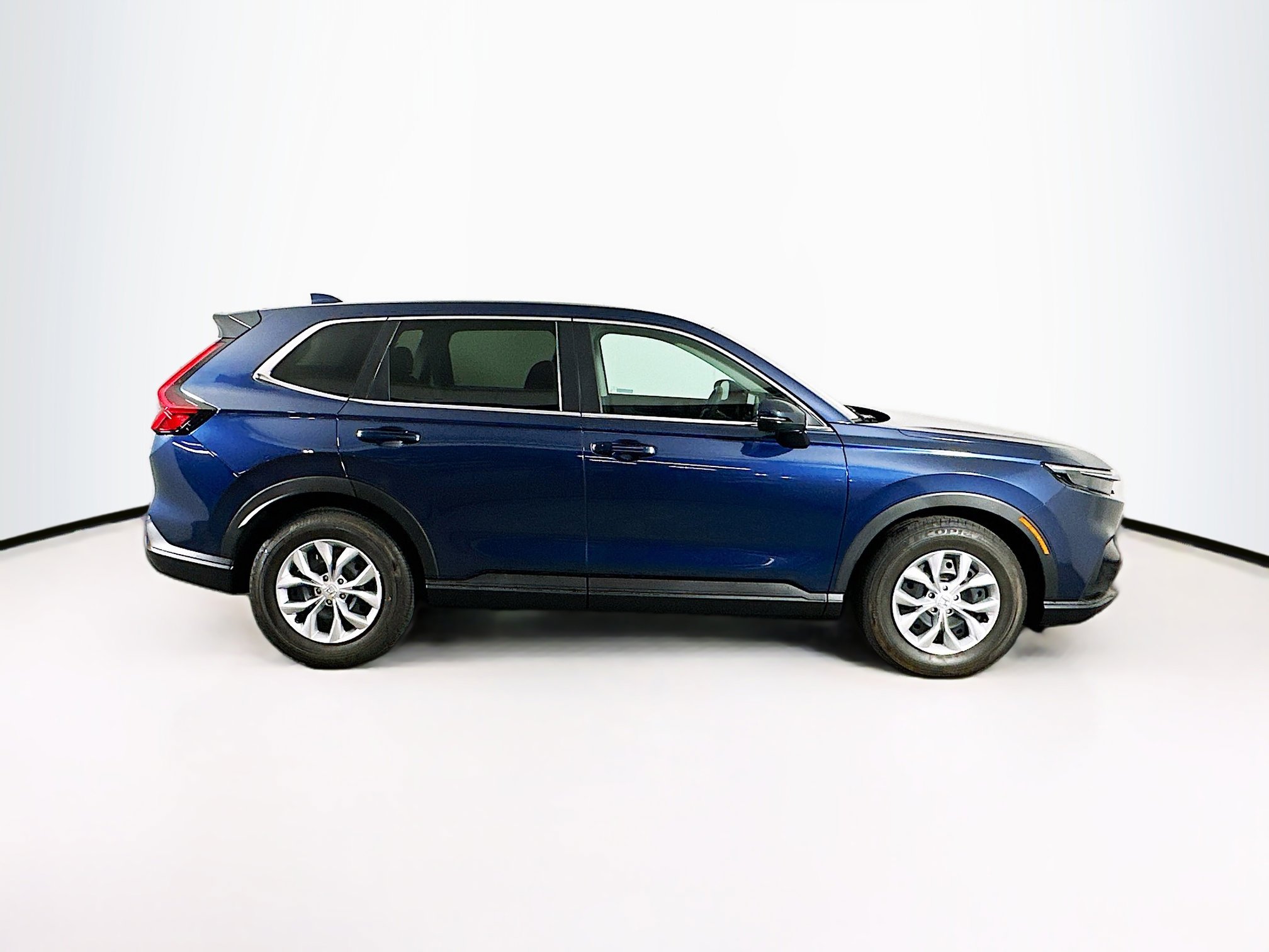 Used 2025 Honda CR-V LX image 10