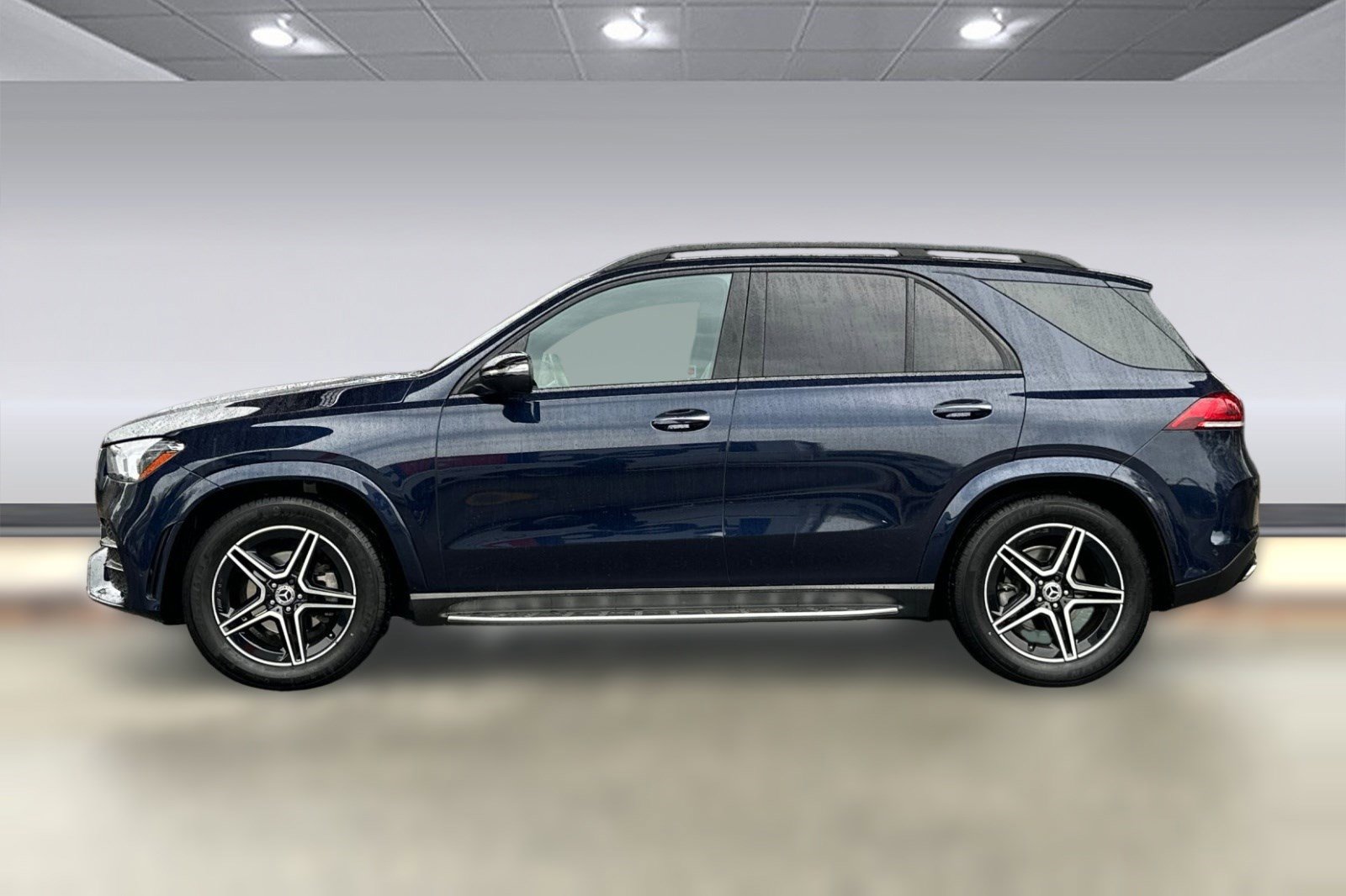 Certified 2022 Mercedes-Benz GLE 350 4MATIC image 2