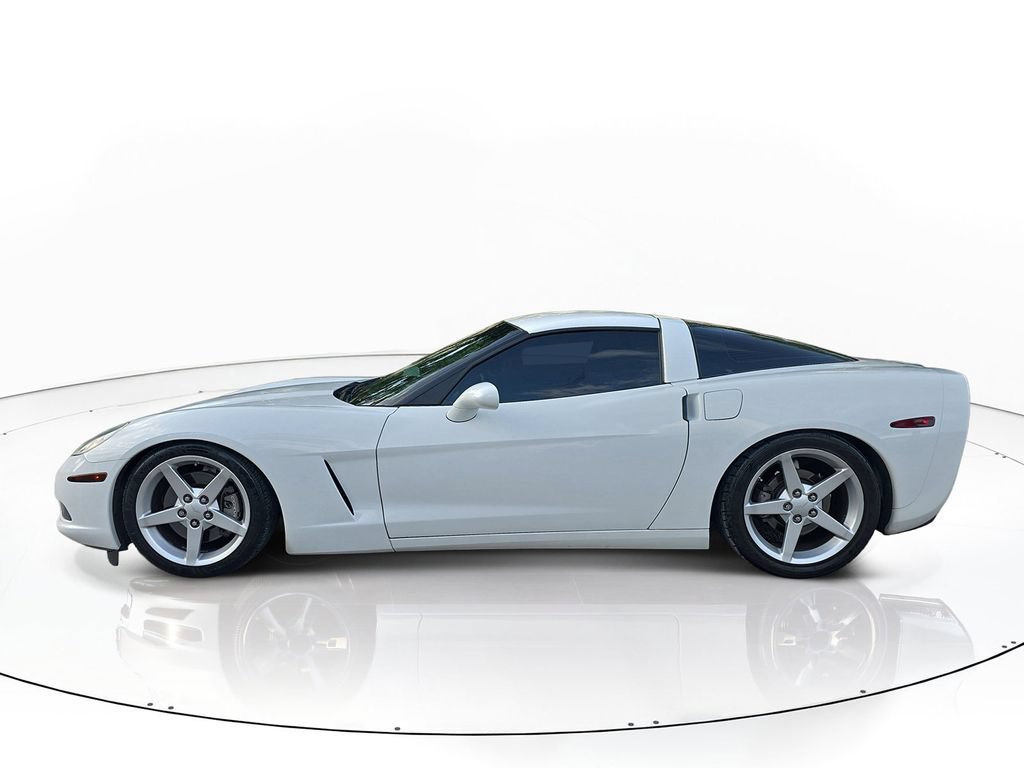 Used 2005 Chevrolet Corvette Coupe RWD image 4