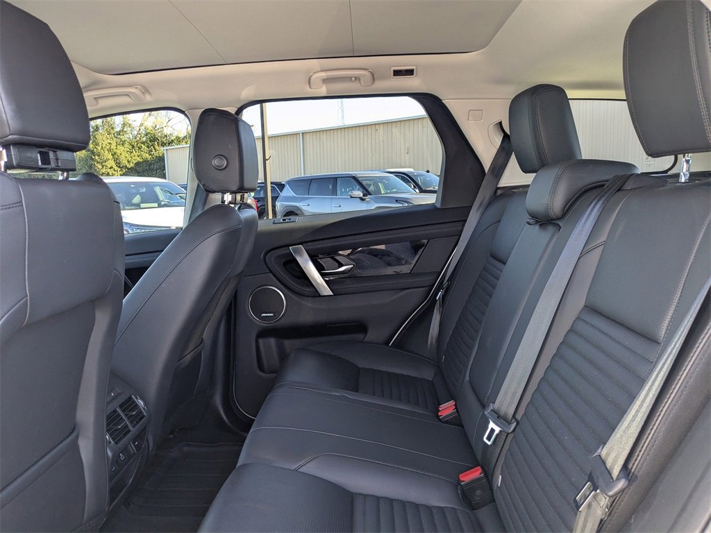Used 2025 Land Rover Discovery Sport S image 13