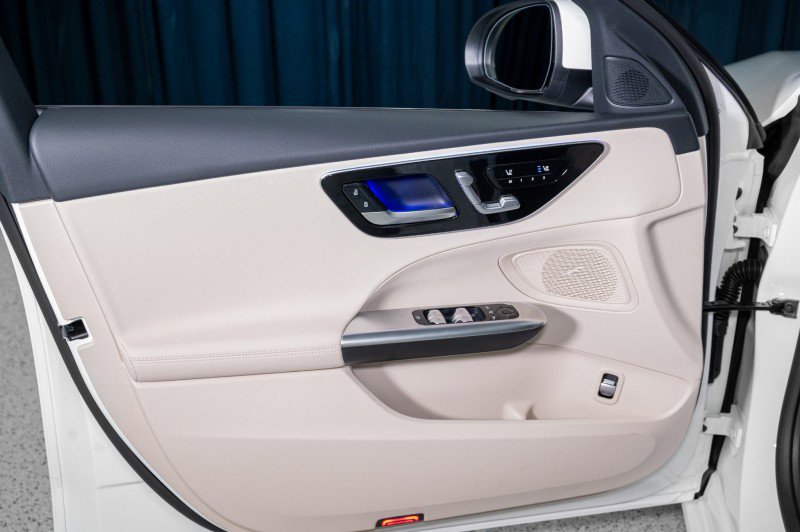 New 2026 Mercedes-Benz C 300 Sedan image 12