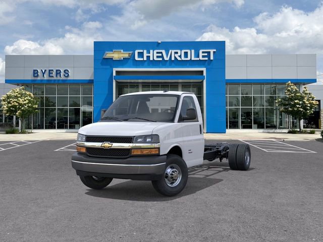 New 2025 Chevrolet Express 4500 w/ Power Convenience Package image 9