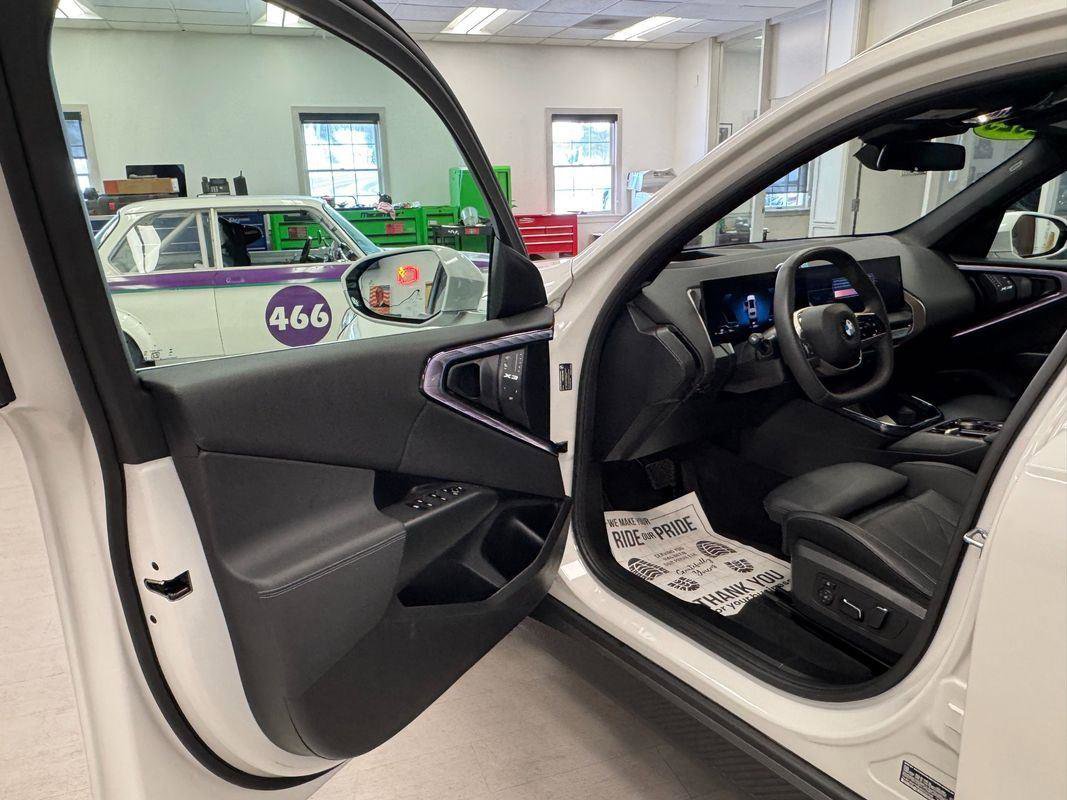 Used 2025 BMW X3 xDrive30i image 11