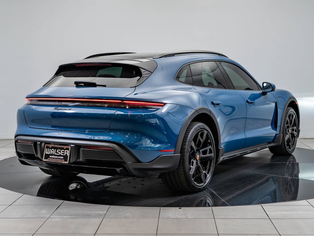 Certified 2022 Porsche Taycan 4 Cross Turismo AWD/4WD image 8
