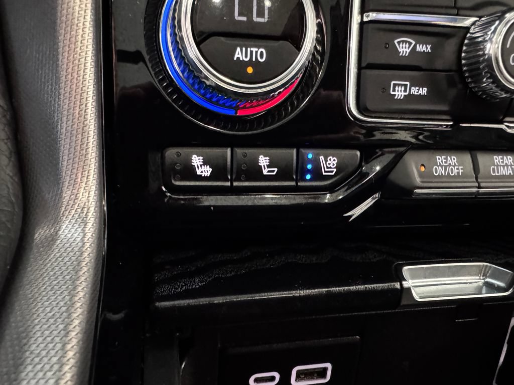 Certified 2024 GMC Yukon Denali AWD/4WD image 28