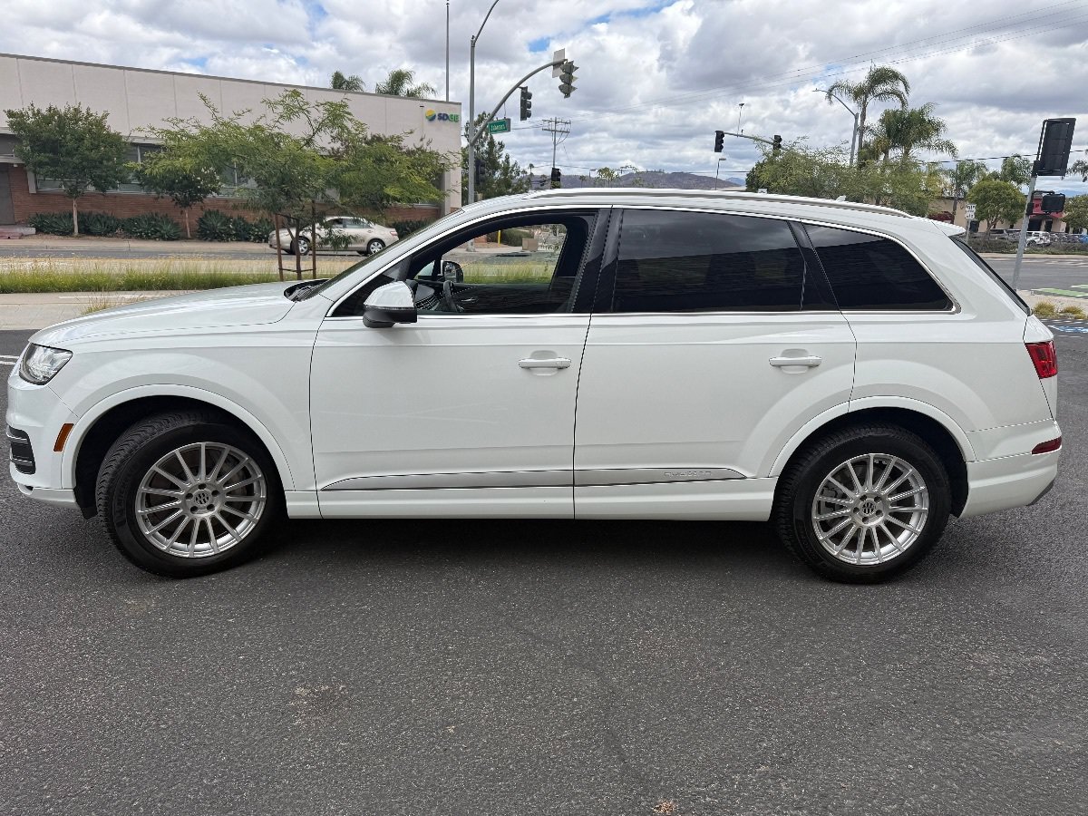 Used 2017 Audi Q7 3.0T Prestige AWD/4WD image 8