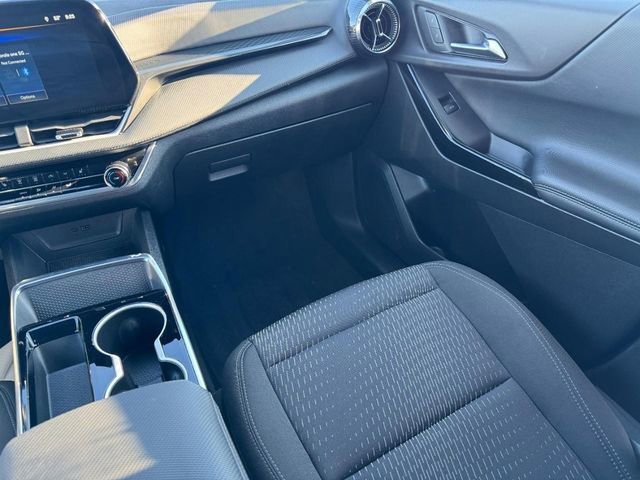 Used 2025 Chevrolet Equinox LT image 17