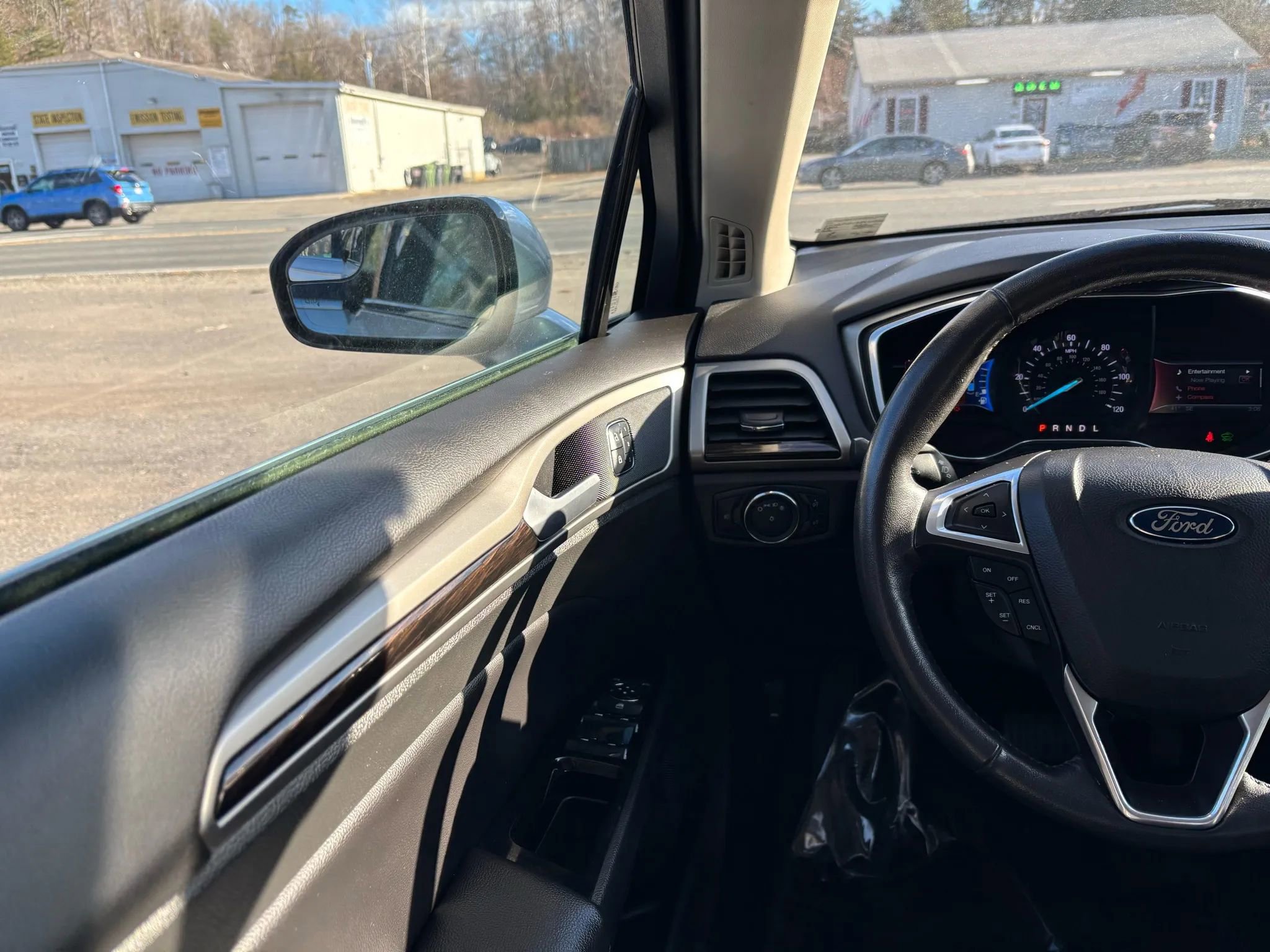 Used 2014 Ford Fusion Energi SE image 32