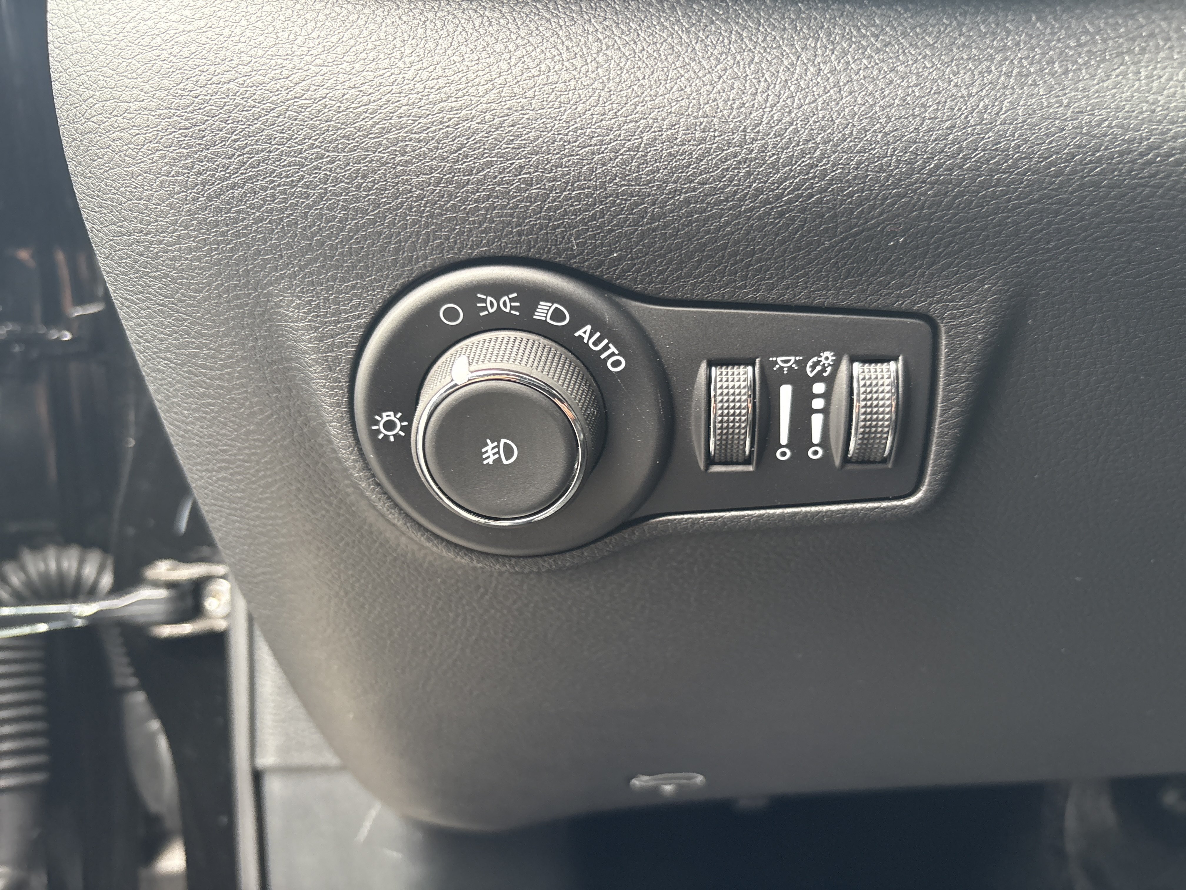 New 2026 Jeep Compass Limited AWD/4WD image 18