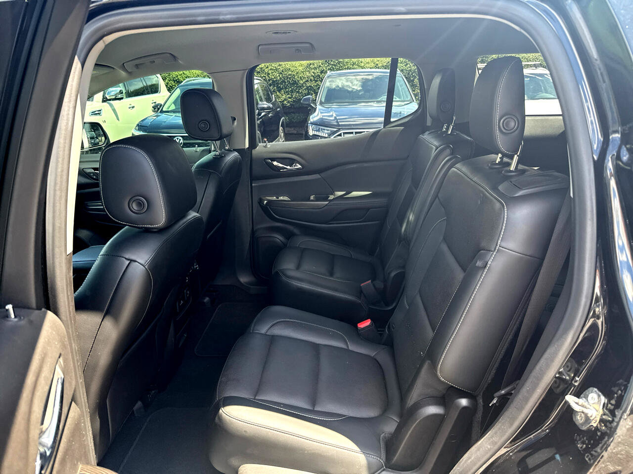 Used 2019 GMC Acadia SLT FWD image 14