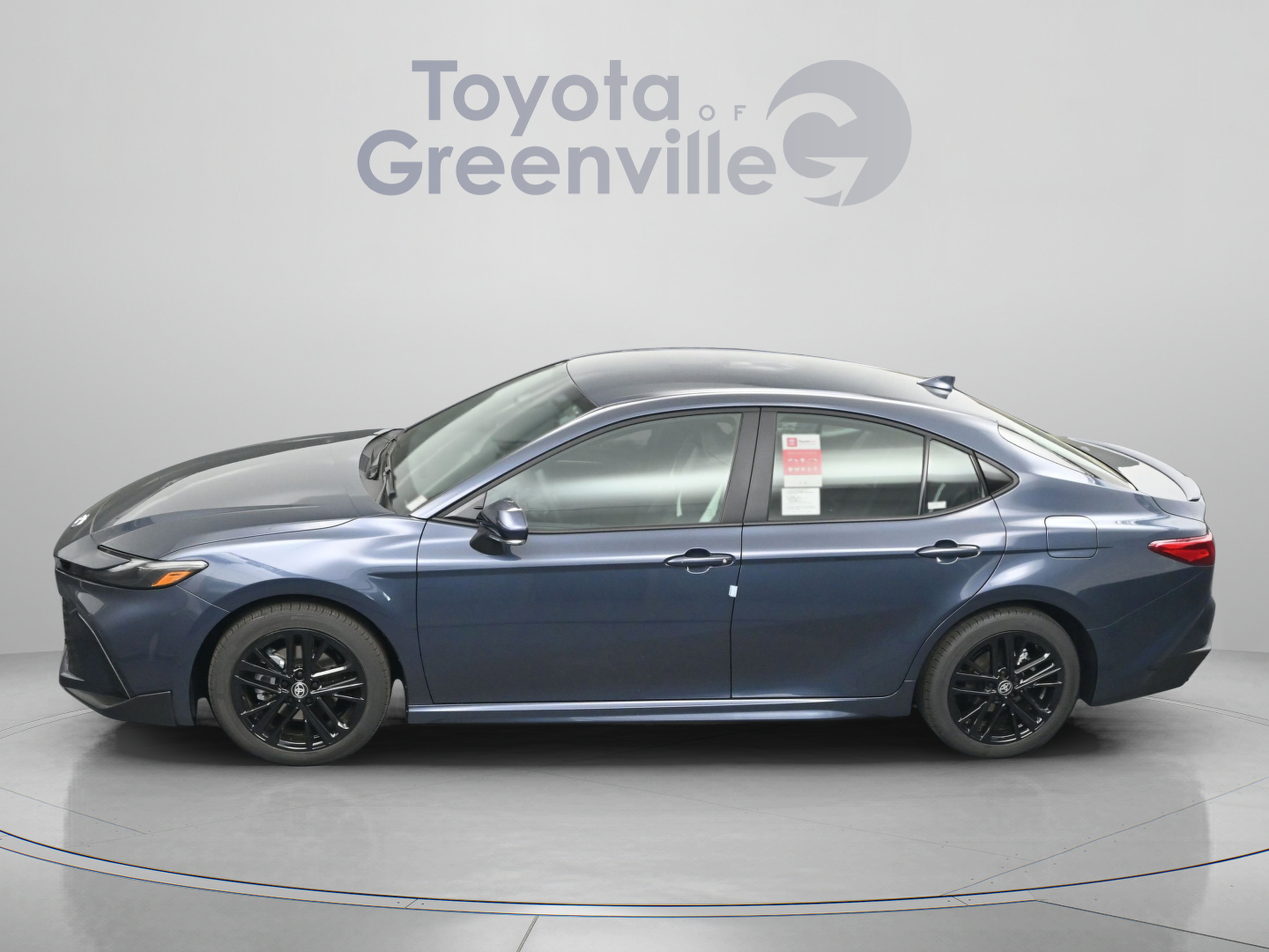 New 2026 Toyota Camry SE FWD image 2