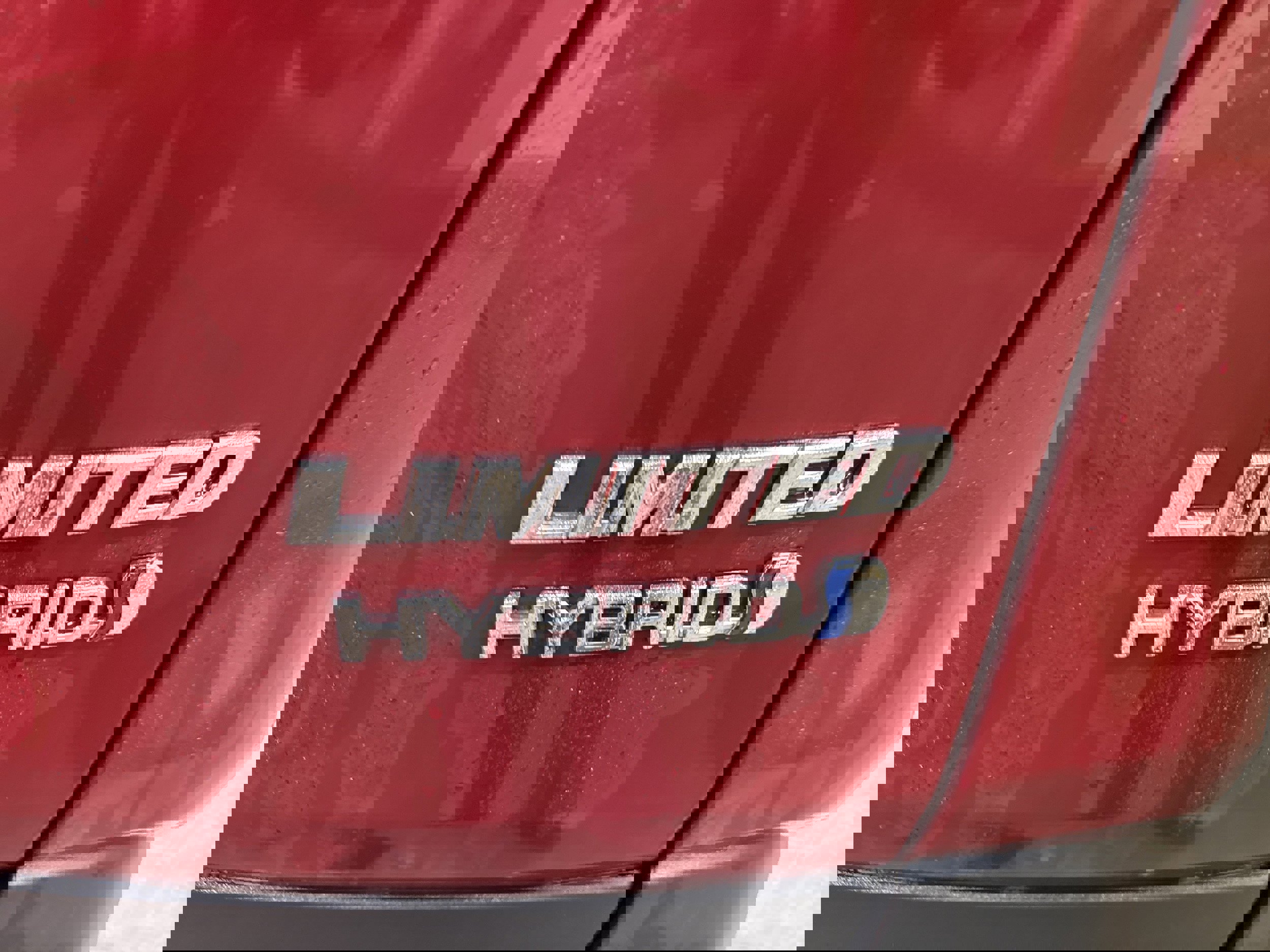 Used 2020 Toyota RAV4 Limited image 12